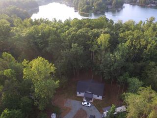 2365 Lakewood Forest Rd, Moneta, VA 24121