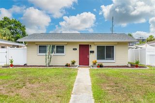 531 75th Ave N, Saint Petersburg, FL 33702