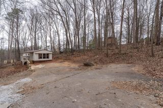 2414 Bolman Rd, Gainesville, GA 30507