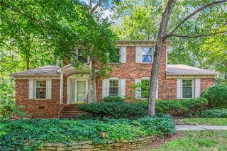 1605 Bearhollow Rd, Greensboro, NC 27410