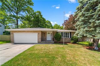 7260 Langerford Dr, Parma, OH 44129
