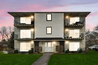 7305 W  85th Pl #3B, Bridgeview, IL 60455