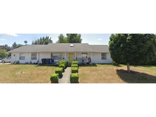 1570 SW Fellows St, McMinnville, OR 97128