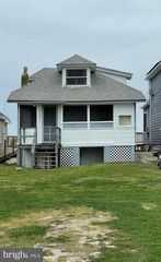 192 New Jersey Ave, Fortescue, NJ 08321