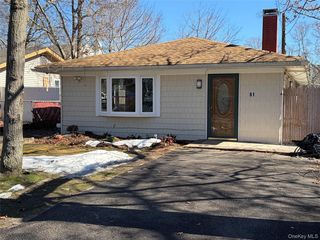 61 Montgomery Ave, Mastic, NY 11950