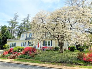 6701 Brookville Rd, Chevy Chase, MD 20815