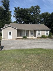 1100 S  Trade Days Blvd, Canton, TX 75103