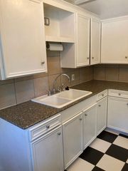 628 S  Acadian Thwy, Baton Rouge, LA 70806