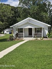 451 S  Patton Ave, Rockwood, TN 37854