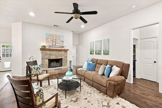 236 Firefly Dr, Springtown, TX 76082