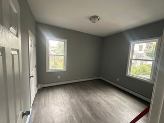 5 Amsterdam St #1, Providence, RI 02909