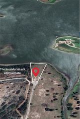 42 Kana Rd, Sandia, TX 78383