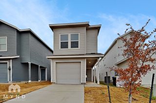 6816 Marble Rdg, Elmendorf, TX 78112