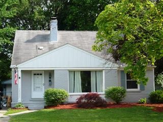 14031 Lincoln St, Oak Park, MI 48237