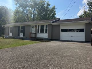 5703 Green Ridge Rd, Roanoke, VA 24019