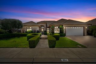 1664 Augusta Pointe Dr, Ripon, CA 95366