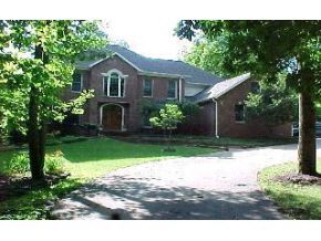 118 The Woods Oak Circle Dr, Bedford, IN 47421