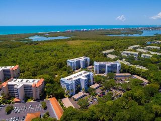 270 Naples Cove DR #3401, Naples, FL 34110