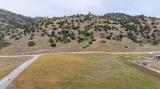 Harness Dr, Tehachapi, CA 93561