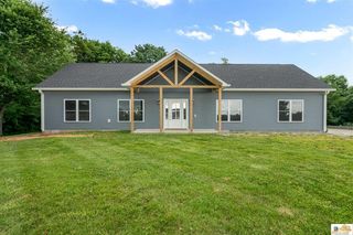 108 Pleasant View Dr, Glasgow, KY 42141