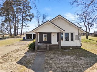 605 Dallas St, Winona, TX 75792