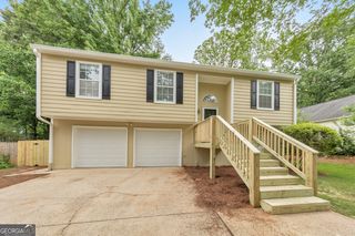 1818 Crescent Hill Dr NW, Acworth, GA 30102