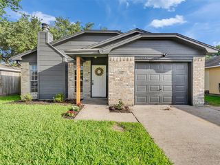 2613 7th Ave N, Texas City, TX 77590