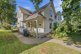 425 W  16th St, Davenport, IA 52803