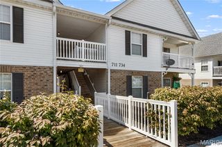 734 Saravalle Dr, Saint Peters, MO 63376