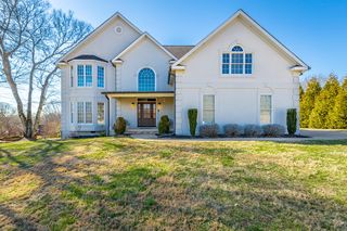 2213 Bay Pointe Dr, Hixson, TN 37343