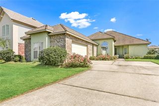 124 Lakeshore Vlg S, Slidell, LA 70461