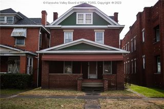 411 8th Ave, Huntington, WV 25701