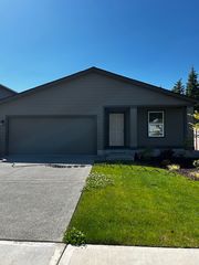 371 NE Ridge Point Blvd, Belfair, WA 98528