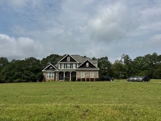 2746 McKinley Rd, Zebulon, GA 30295