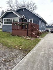 4163 Springfield St, Burton, MI 48509