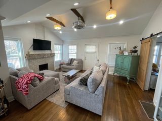 6217 Brookside Blvd, Kansas City, MO 64113