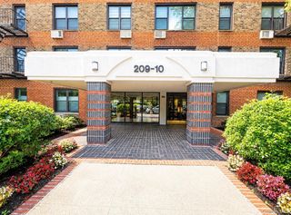 209-10 41st Ave #3N, Flushing, NY 11361