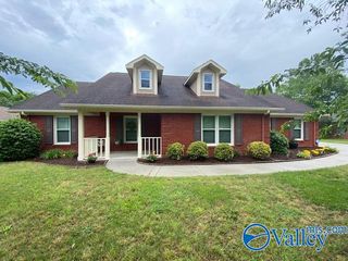 118 Anita Dr SW, Madison, AL 35757