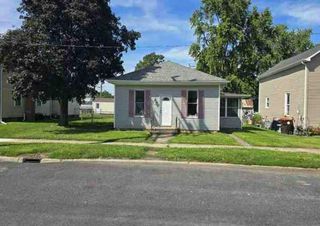 108 W  Exchange St, Danvers, IL 61732