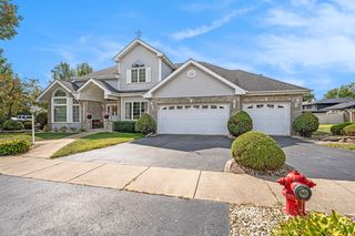 18358 Willow Ln, Lansing, IL 60438