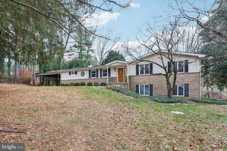 128 Osage Ln, Newark, DE 19711