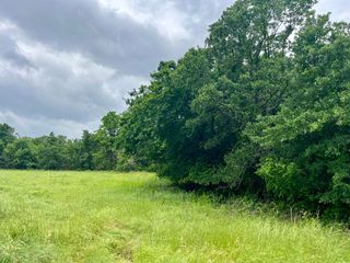 27 Kilkenny Rd, Poolville, TX 76487