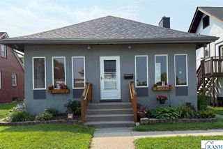 1023 S  Front St, Mankato, MN 56001