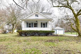 6245 Manchester Rd, New Franklin, OH 44216