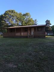 111 Hughes St, Daingerfield, TX 75638