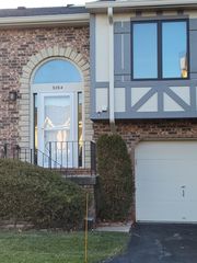 9264 Windsor Pkwy, Tinley Park, IL 60487