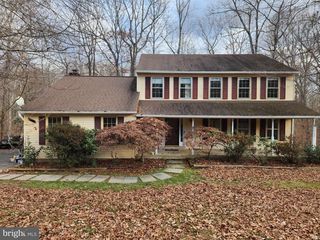 10767 Old Bushmill Ct, Manassas, VA 20111