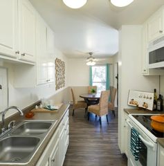 530 Sunnyview Dr #302, Pinole, CA 94564