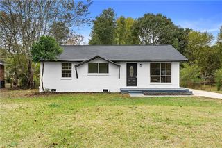 8325 Kendrick Rd, Jonesboro, GA 30238