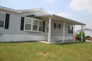 411 Doris Rd, Pataskala, OH 43062